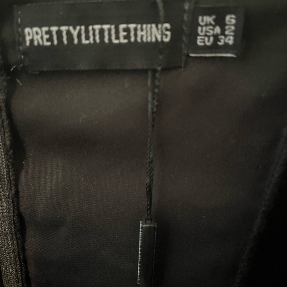 Pretty Little Thing Dress - Picture 4 of 5